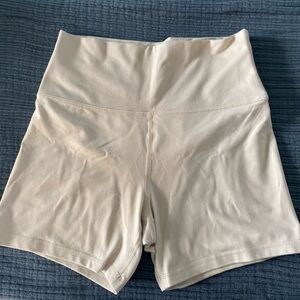 American Eagle Outfitters High-Waisted Cream Shorts